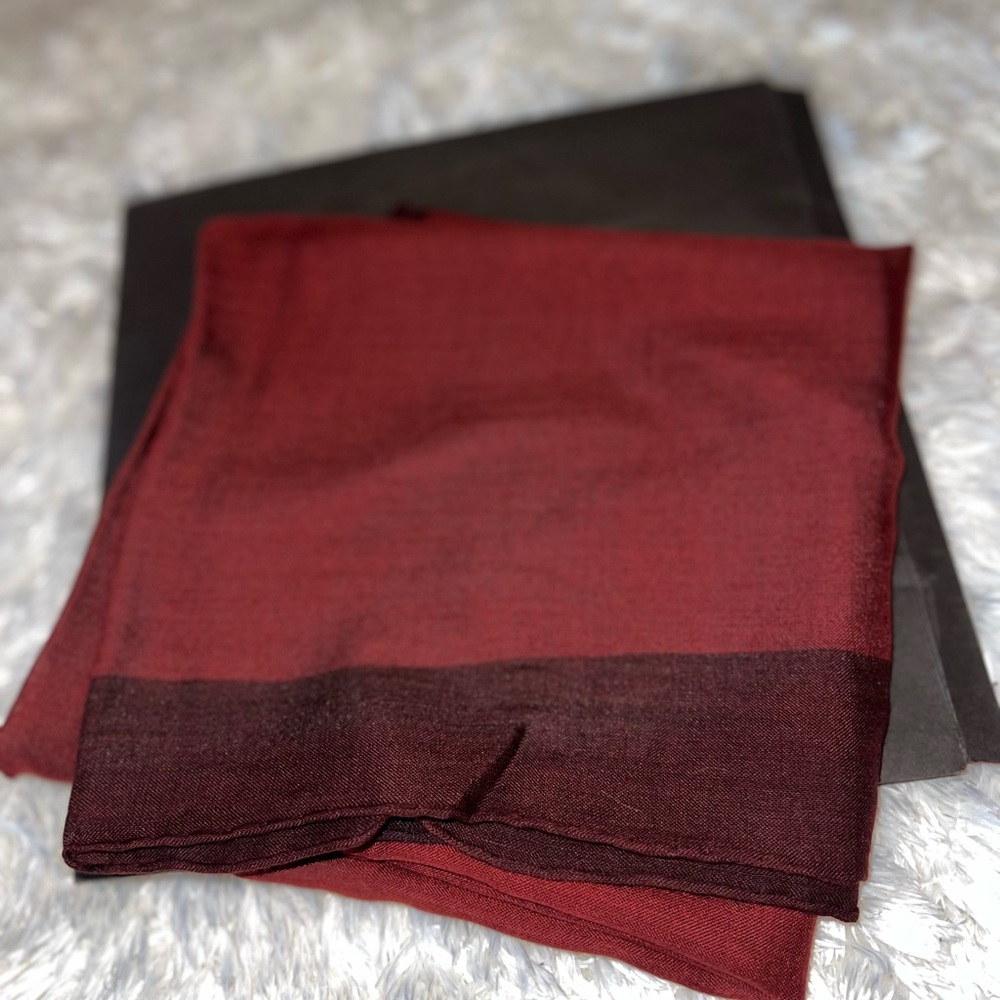New & Vintage Cashmere/Silk Bottega Veneta Scarf